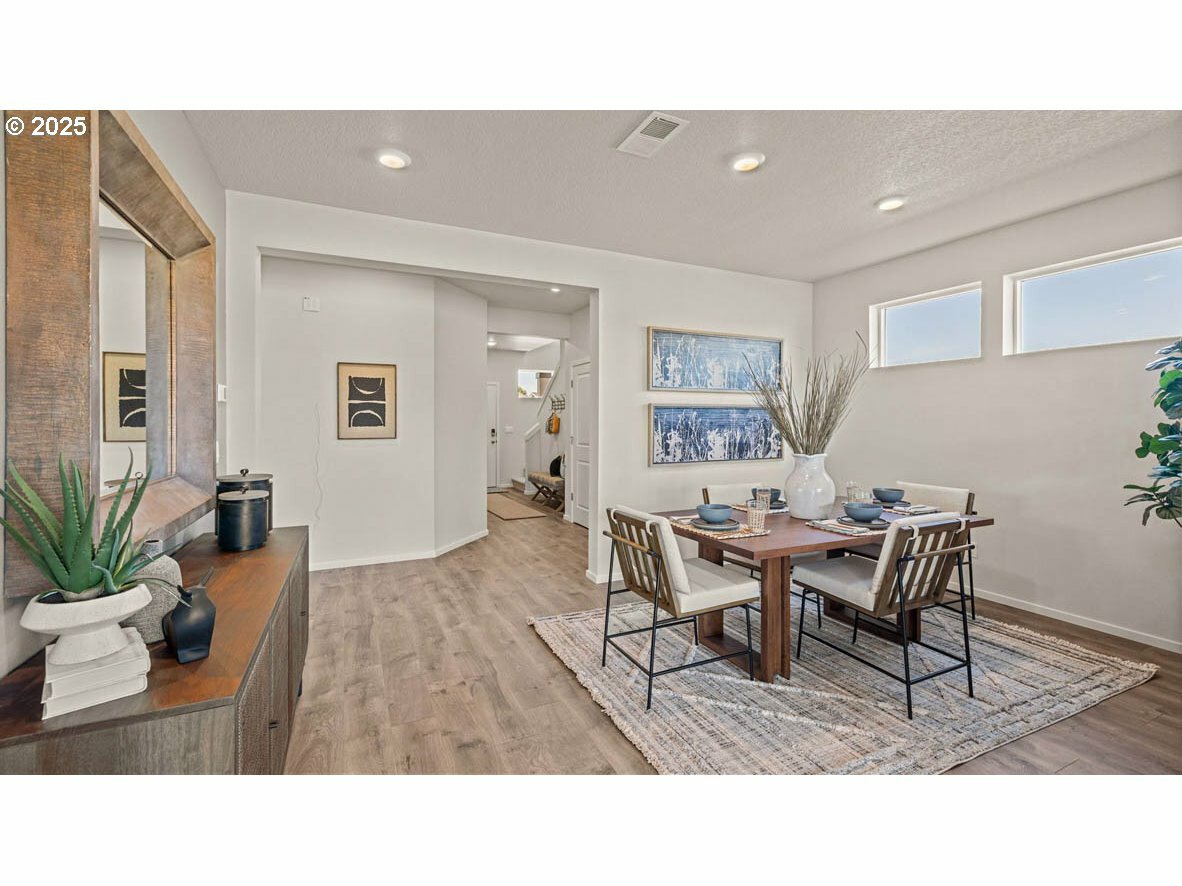 Property Photo: 2275 Misty Glen Ave NW OR 97304