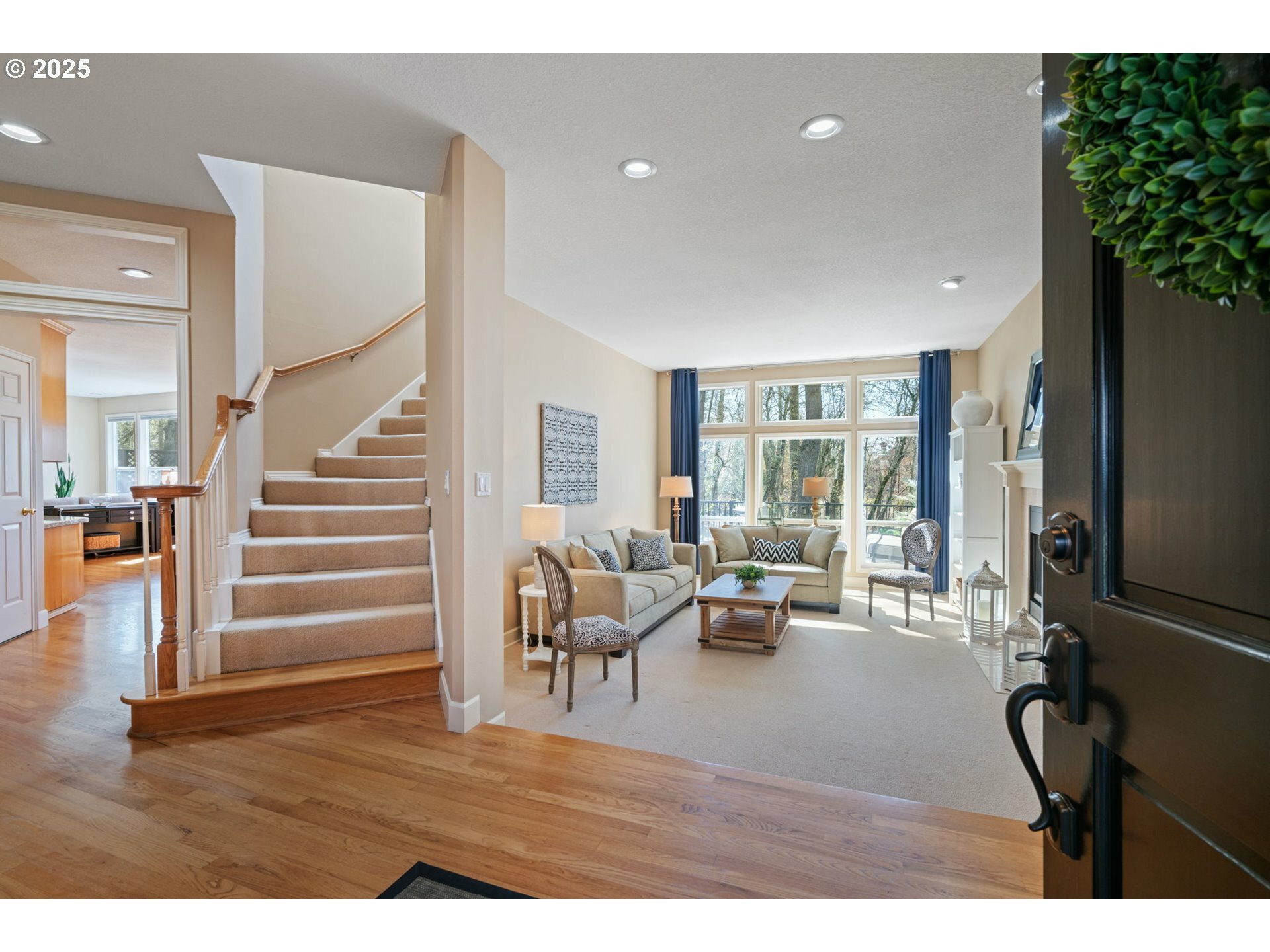 Property Photo: 5666 Grand Oaks Dr OR 97035