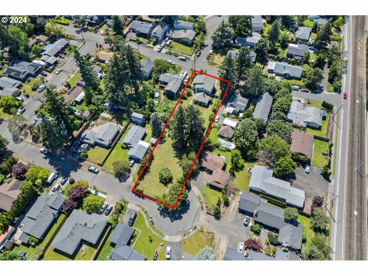 Property Photo: 108 SE 133rd Ave OR 97233