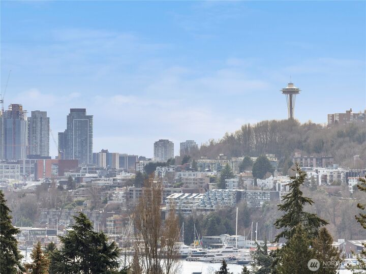 Property Photo:  3849  Woodlawn Avenue N  WA 98103 