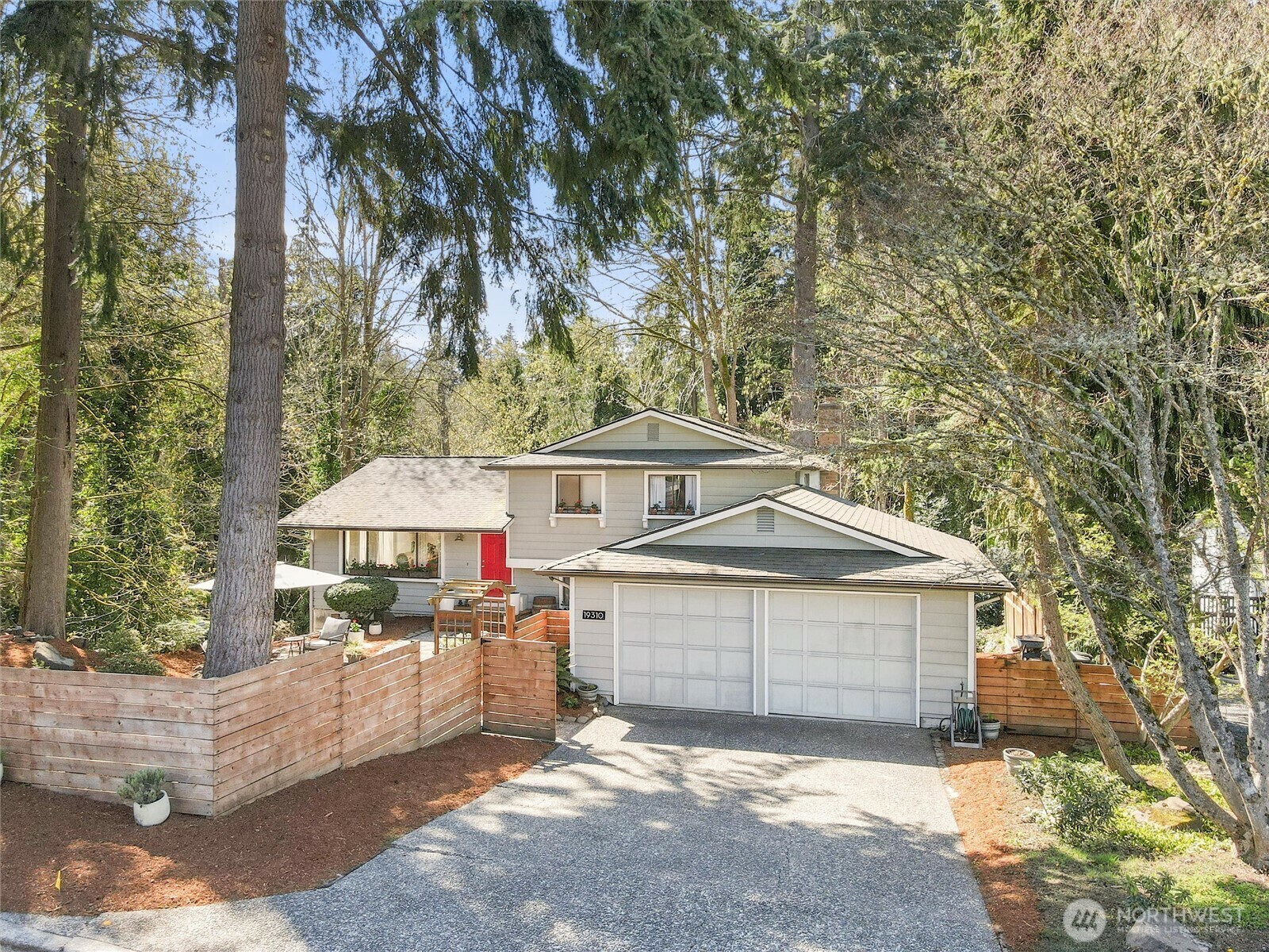 19310  89th Place W  Edmonds WA 98026 photo