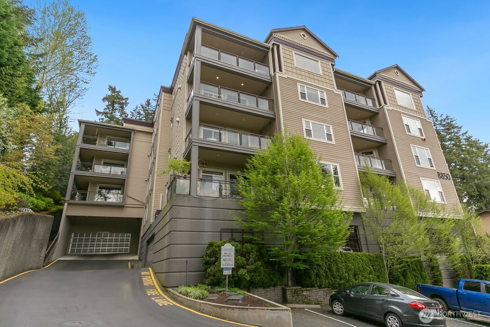 8850  Redmond Woodinville Road NE 402  Redmond WA 98052 photo