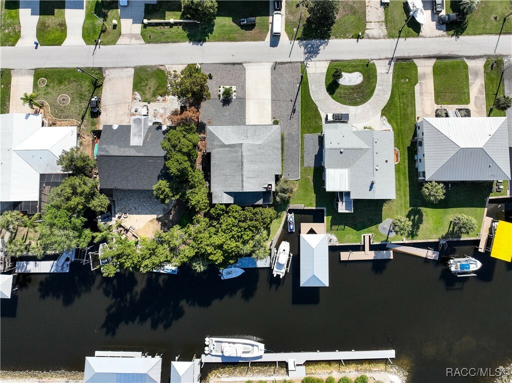 Property Photo: 1740 NW 20th Avenue FL 34428