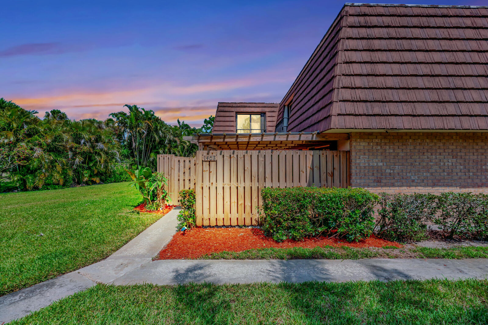 Property Photo:  1408 14th Lane  FL 33418 