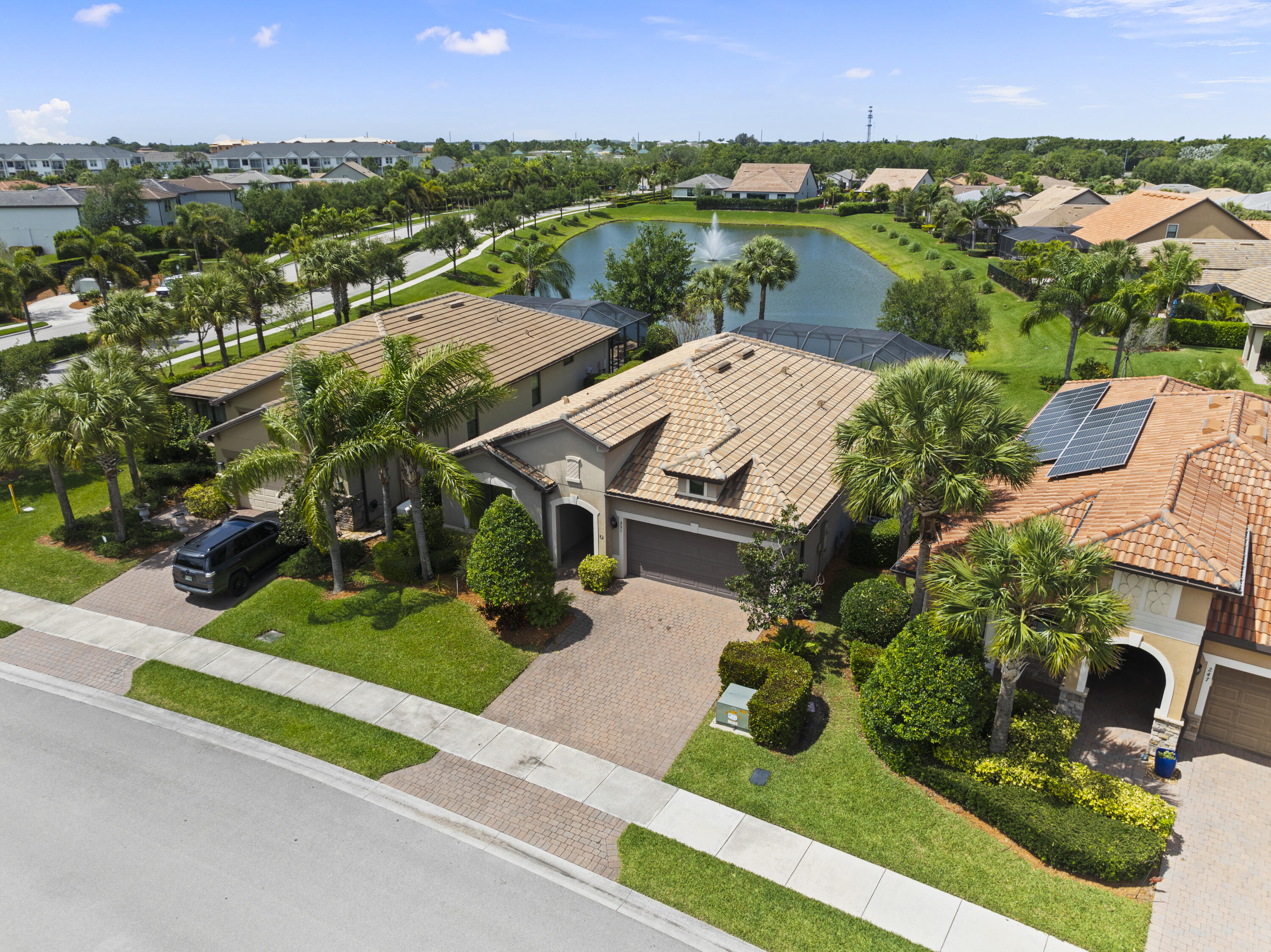 Property Photo: 251 SE Courances Drive FL 34984
