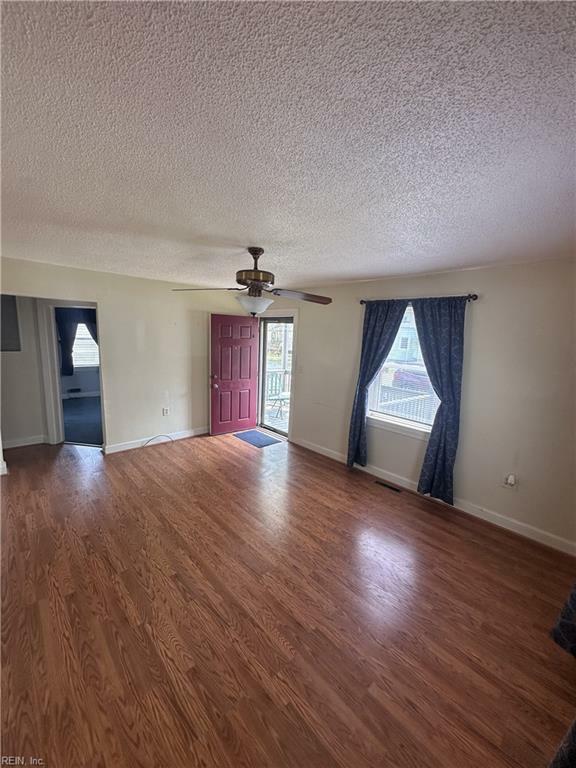 Property Photo: 19 Ansell Ave VA 23702