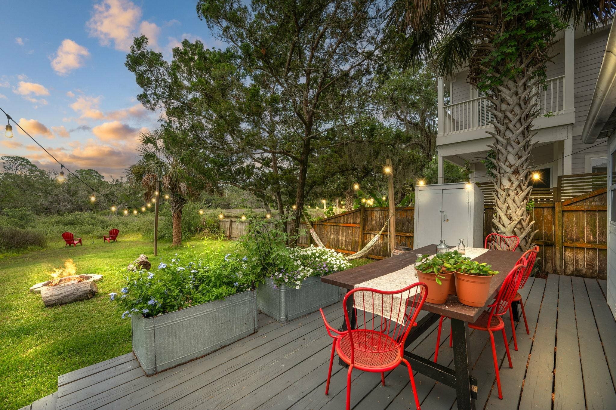 Property Photo: 29 Oak St FL 32084