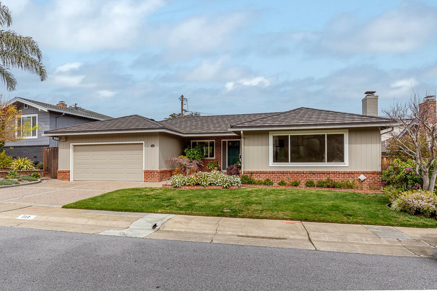 712 Foothill Drive  San Mateo CA 94402 photo