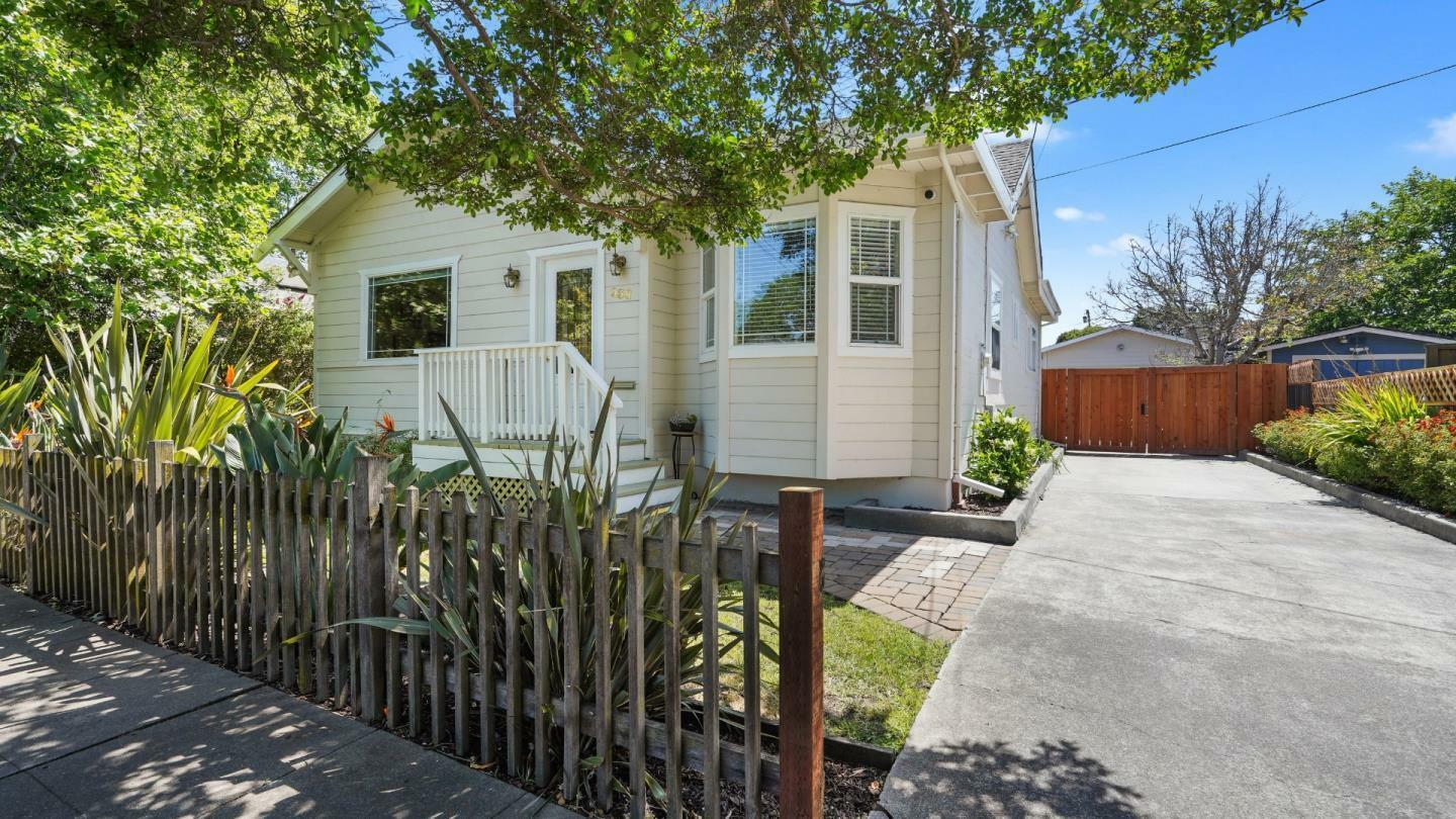 Property Photo: 938 Fulton Street CA 94061