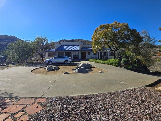 Property Photo:  14160 Descanso Drive  CA 92570 