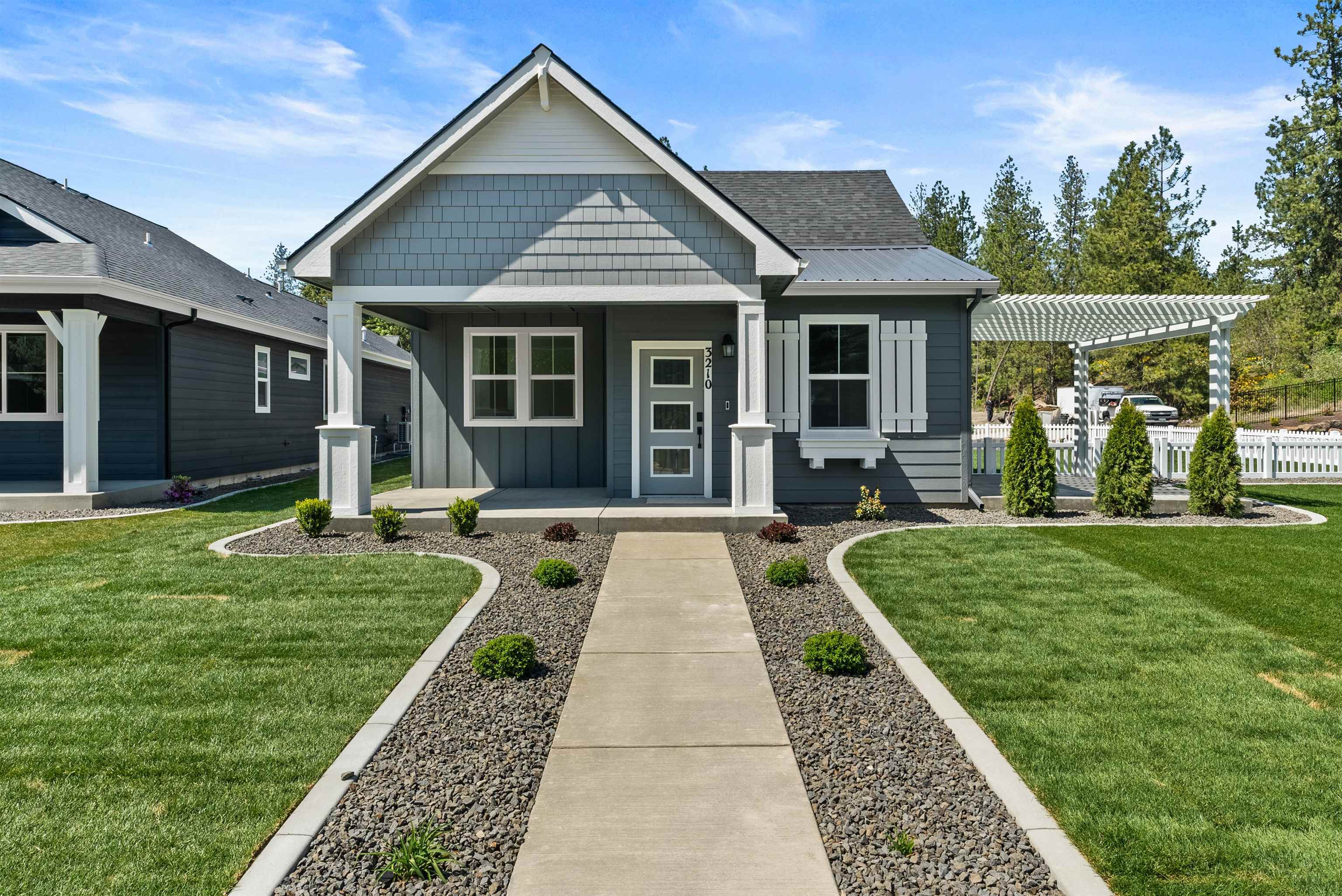 Property Photo: 3210 S Crestline St WA 99203