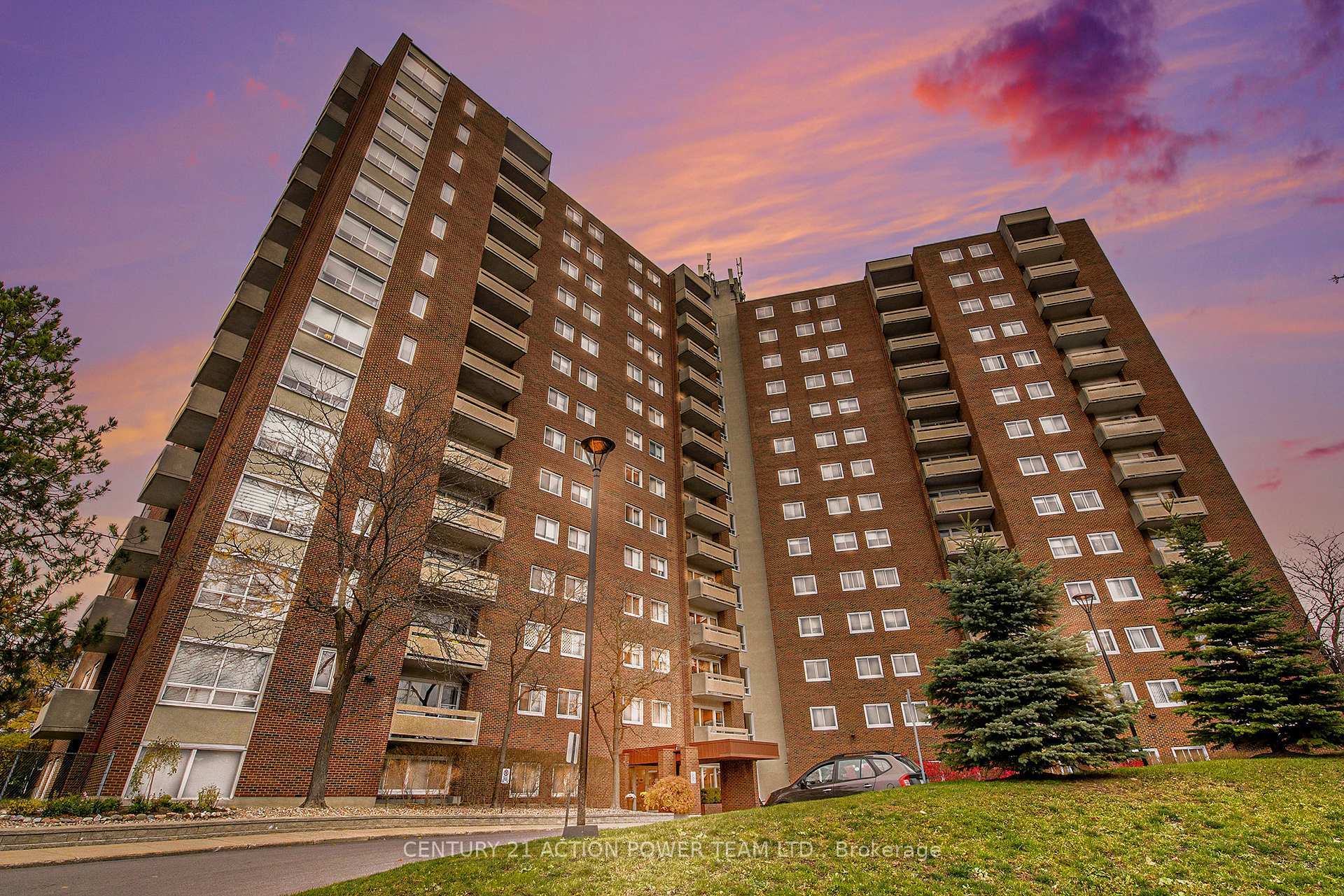Property Photo:  915 Elmsmere Road 707  ON K1J 8H8 