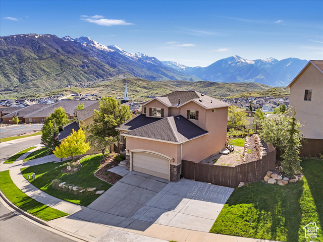 Property Photo: 14939 S Winged Bluff Ln UT 84020