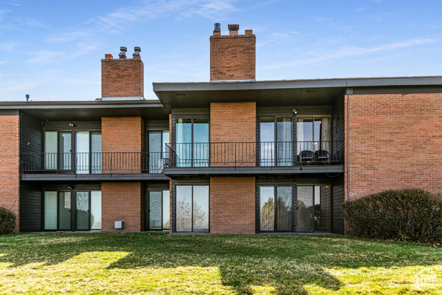 Property Photo: 1357 E Ridgewood Ln S UT 84010