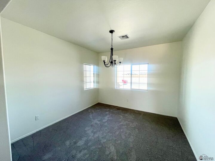 Property Photo: 5709 E 44th Pl AZ 85365