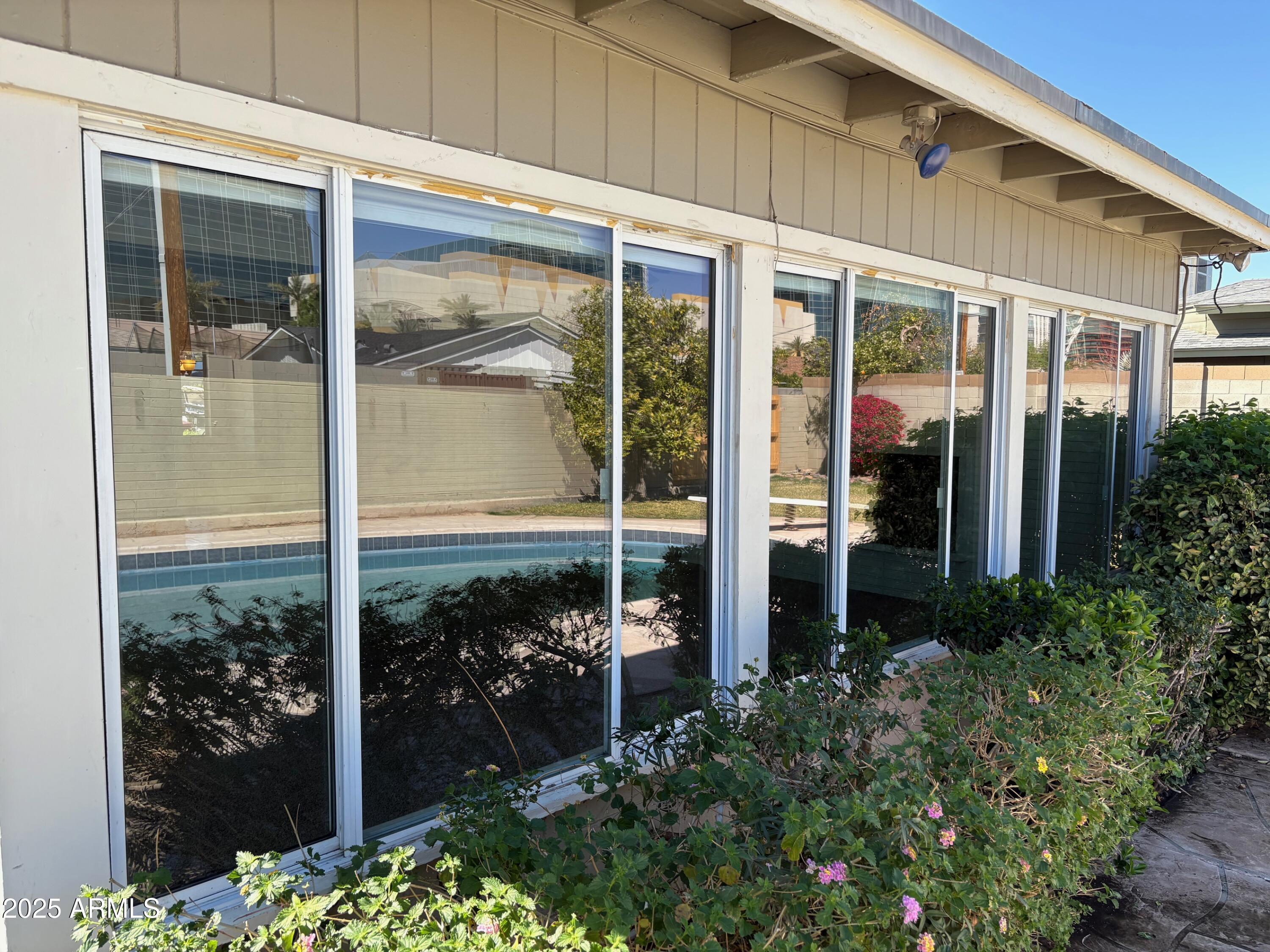 Property Photo:  2544 E Elm Street  AZ 85016 