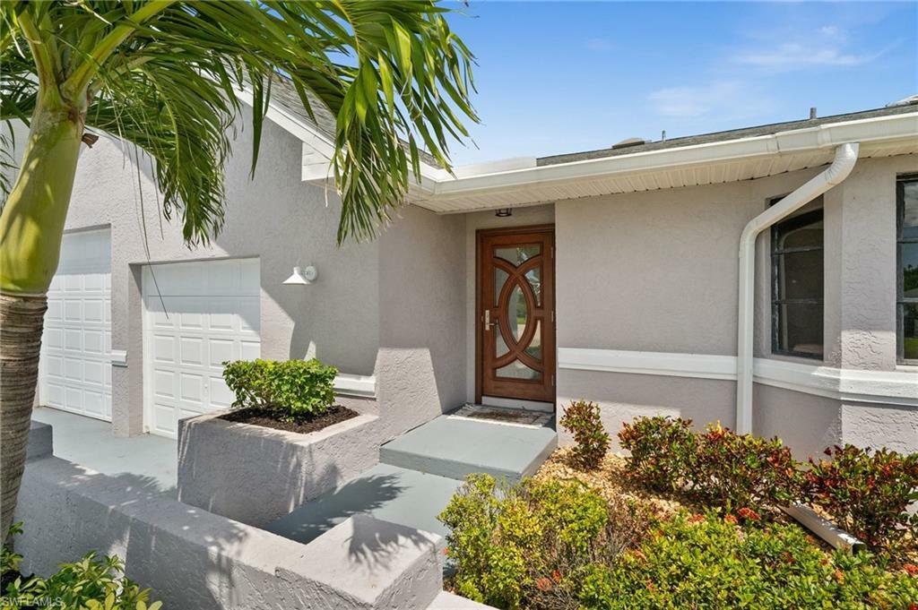 Property Photo:  7195 Reymoor Dr  FL 33917 