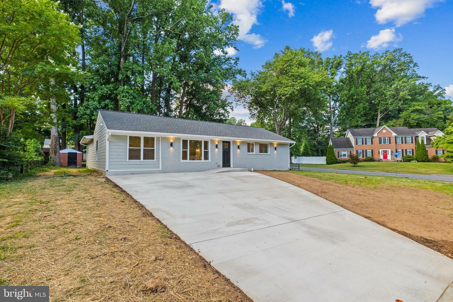 Property Photo: 7129 Catlett Street VA 22151