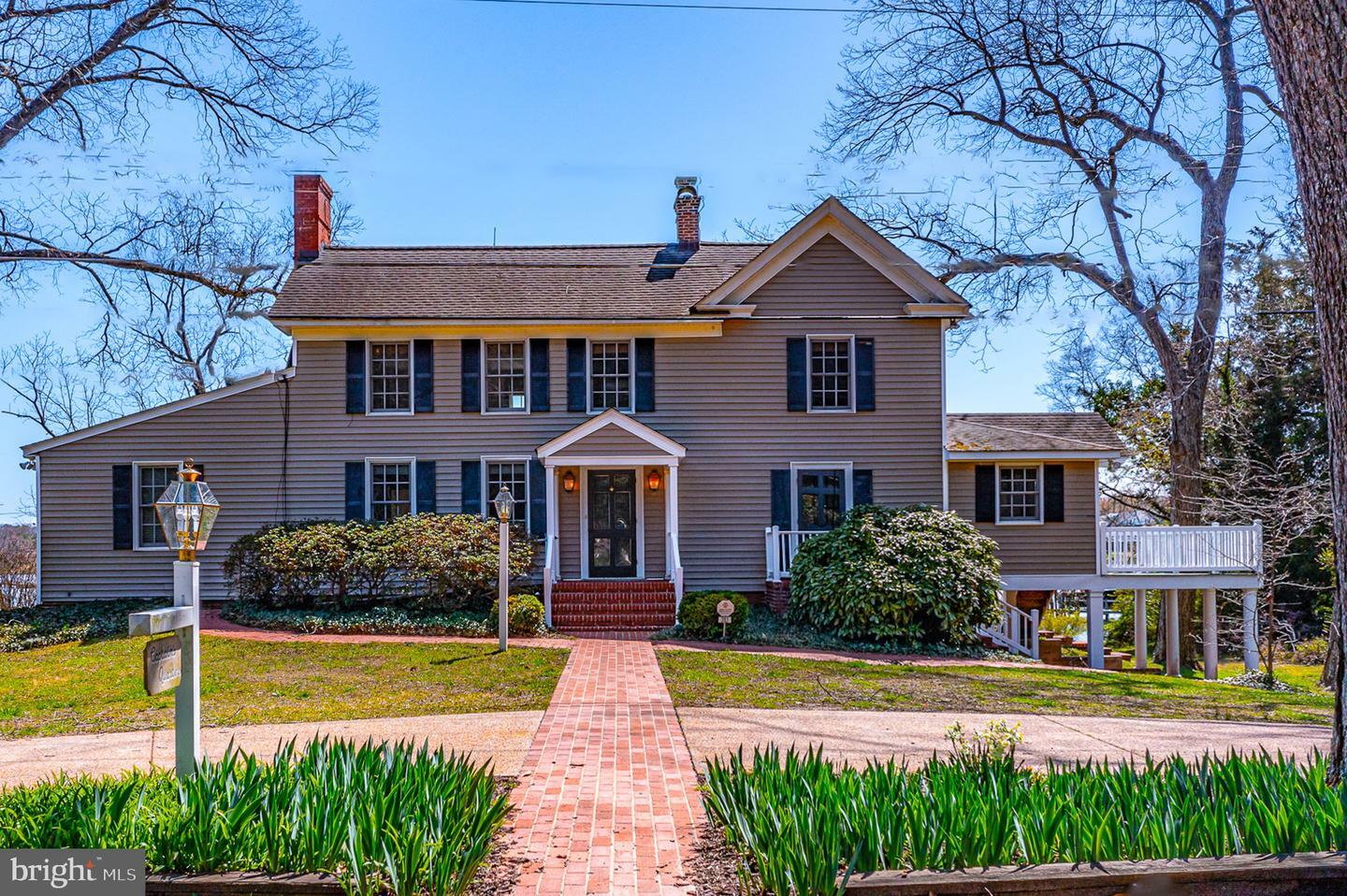 Property Photo: 391 Steamboat Road VA 22480