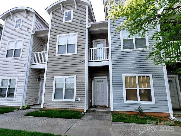 Property Photo: 160 Parkwood Avenue NC 28206