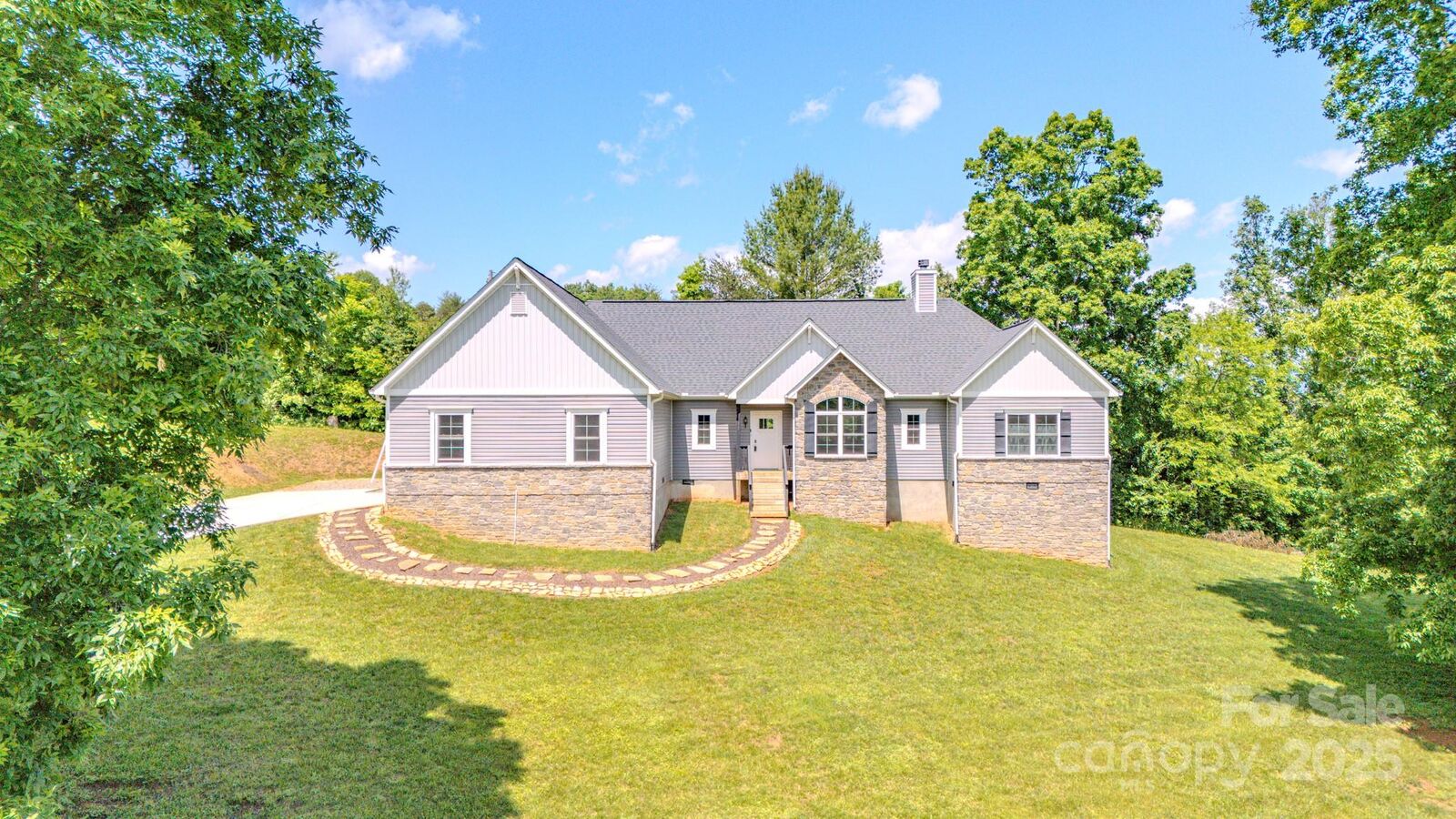 Property Photo:  21 Willie Lane  NC 28787 