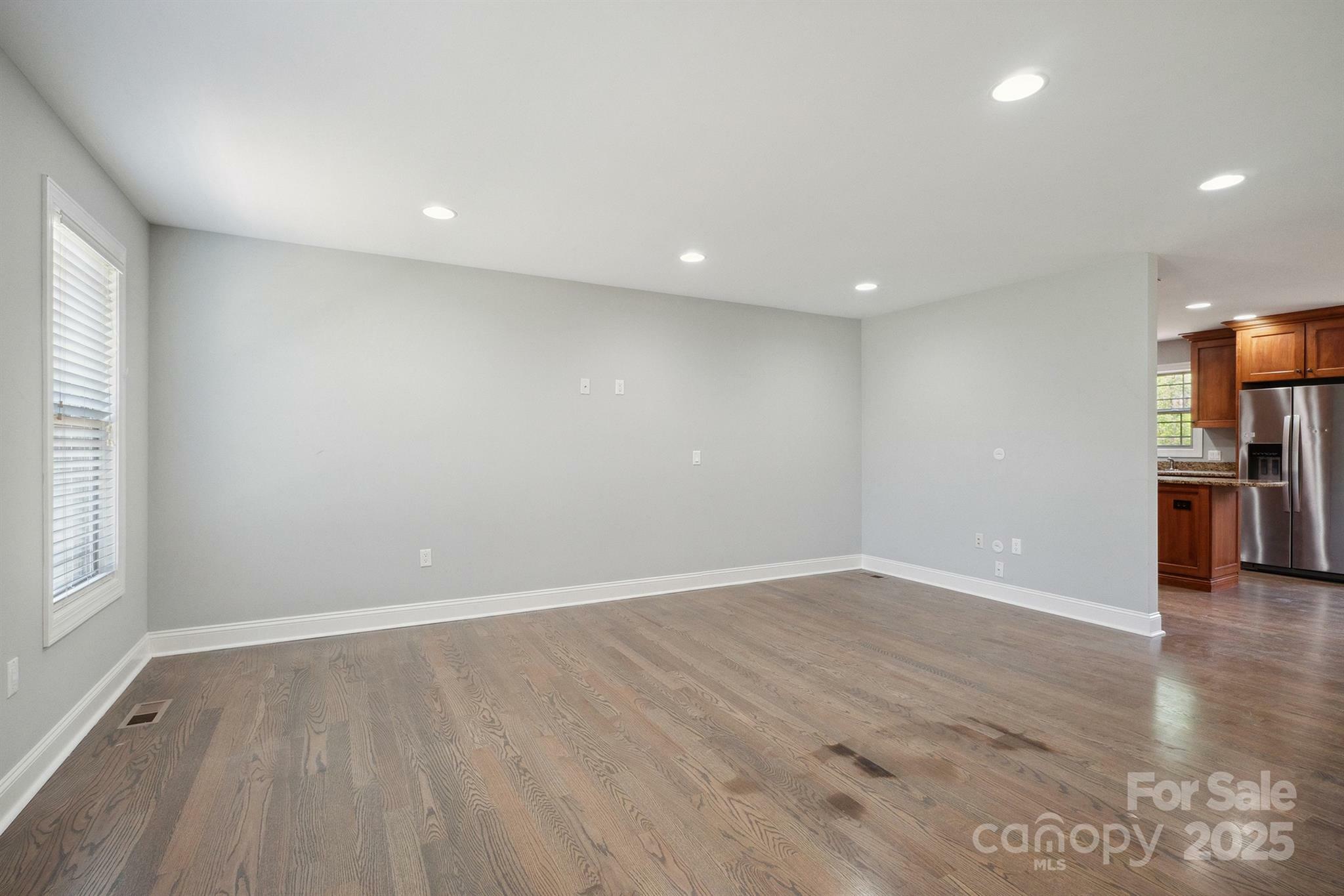 Property Photo: 1592 Farmington Hills Drive NC 28613
