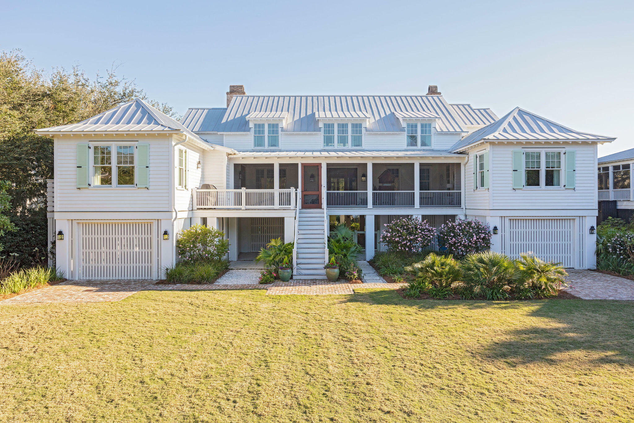 Property Photo: 2114 Pettigrew Street SC 29482