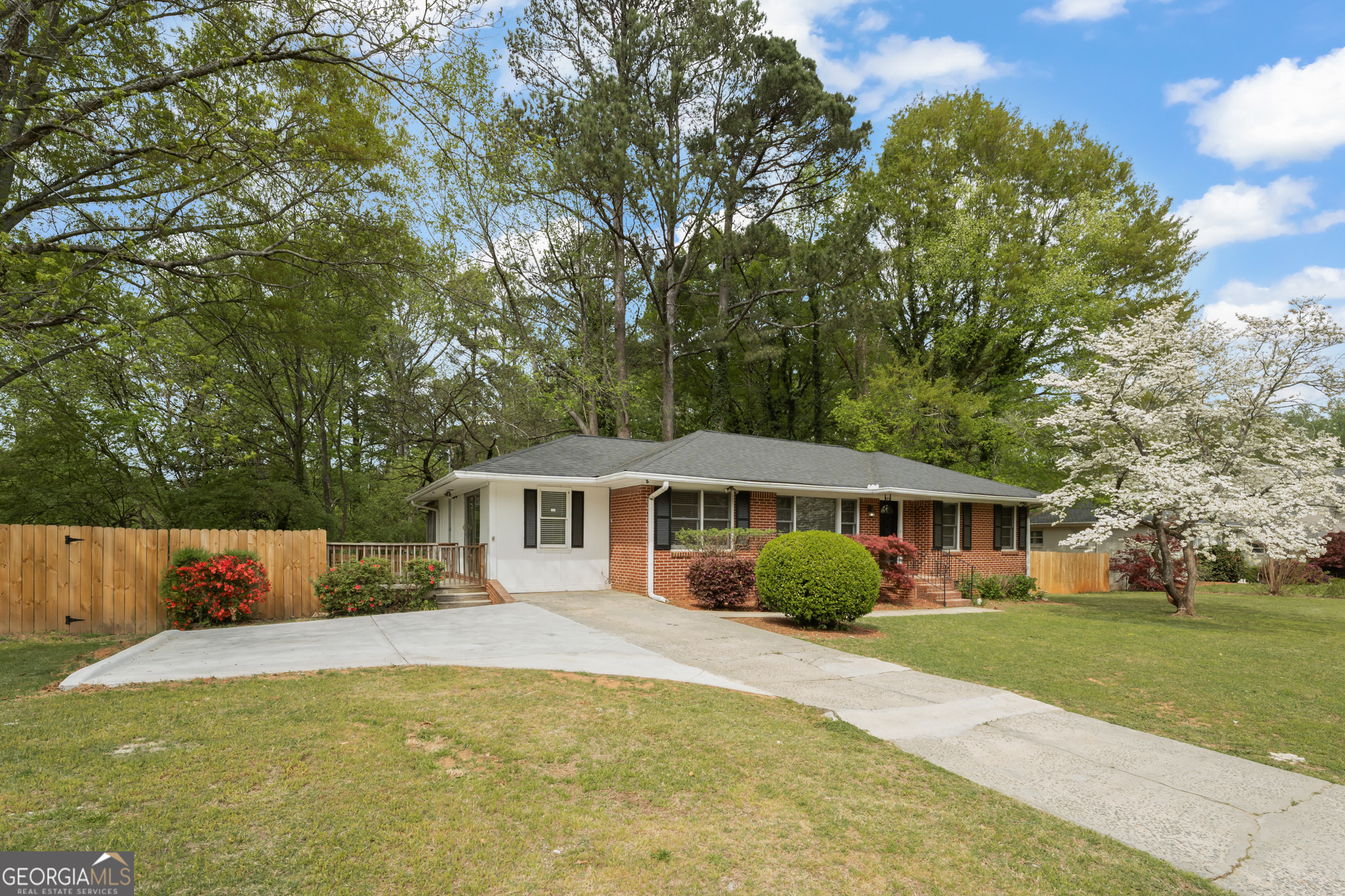 Property Photo: 955 Church Street GA 30080