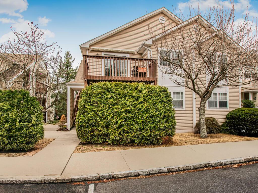 Property Photo: 203 Glenwood Drive NY 10510