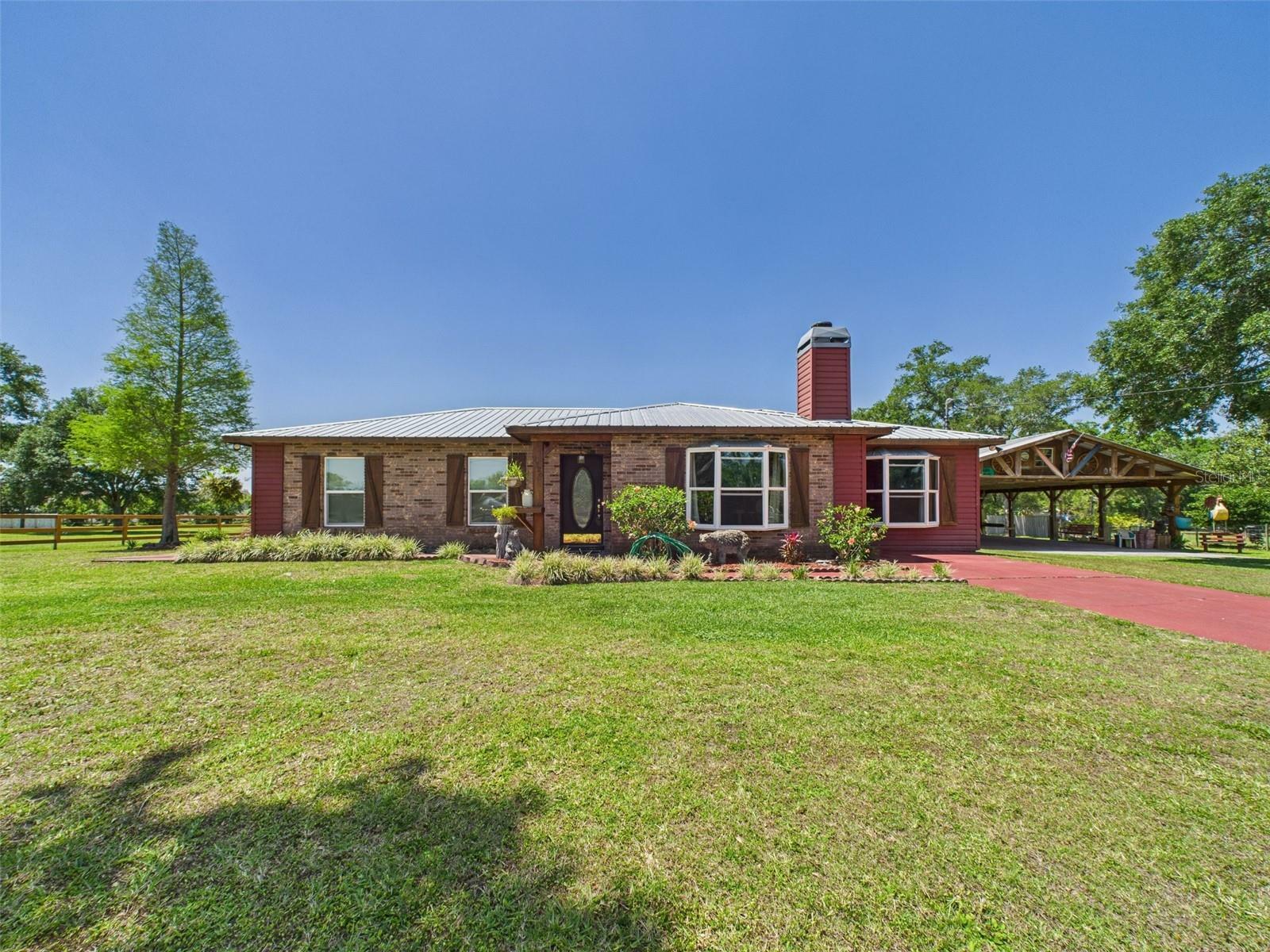 Property Photo: 2726 Prine Road FL 33810