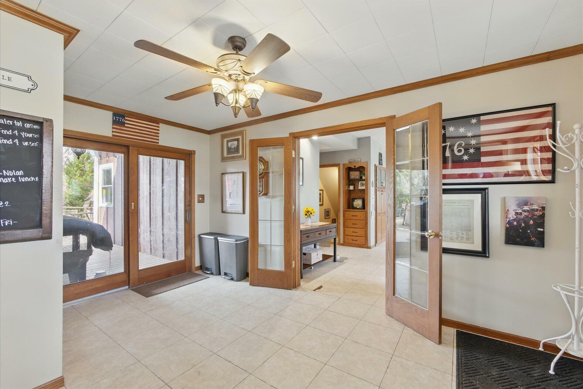 Property Photo: 1224 Sell Dr WI 53027