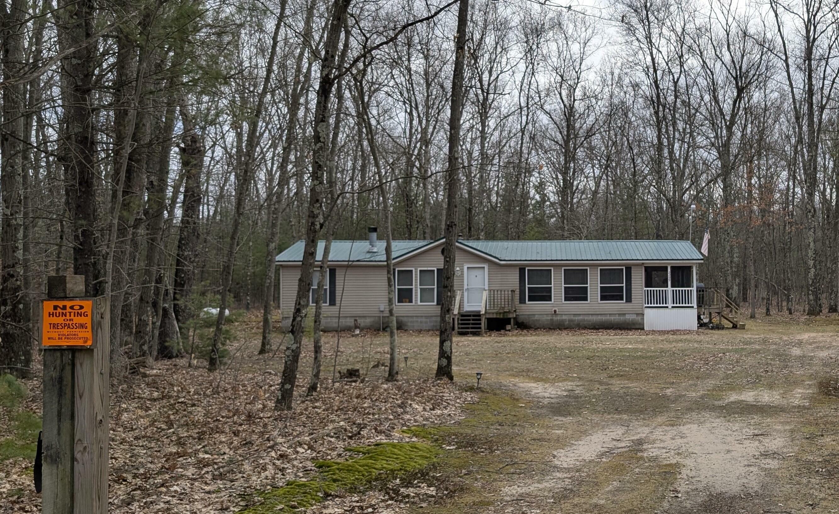 Property Photo:  2299 Kent Road  MI 49452 
