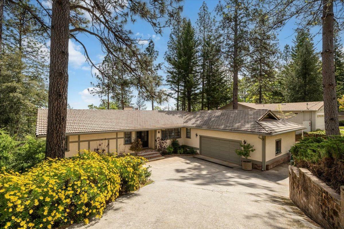 16731 Alioto Drive  Grass Valley CA 95949 photo