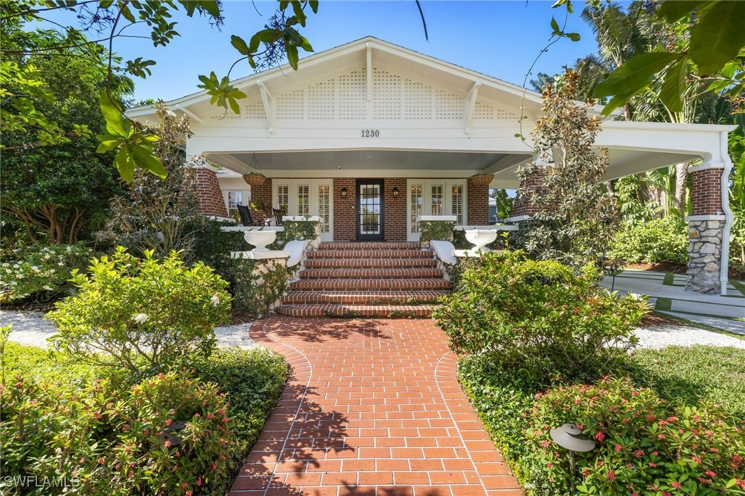 Property Photo: 1230 Caloosa Drive FL 33901
