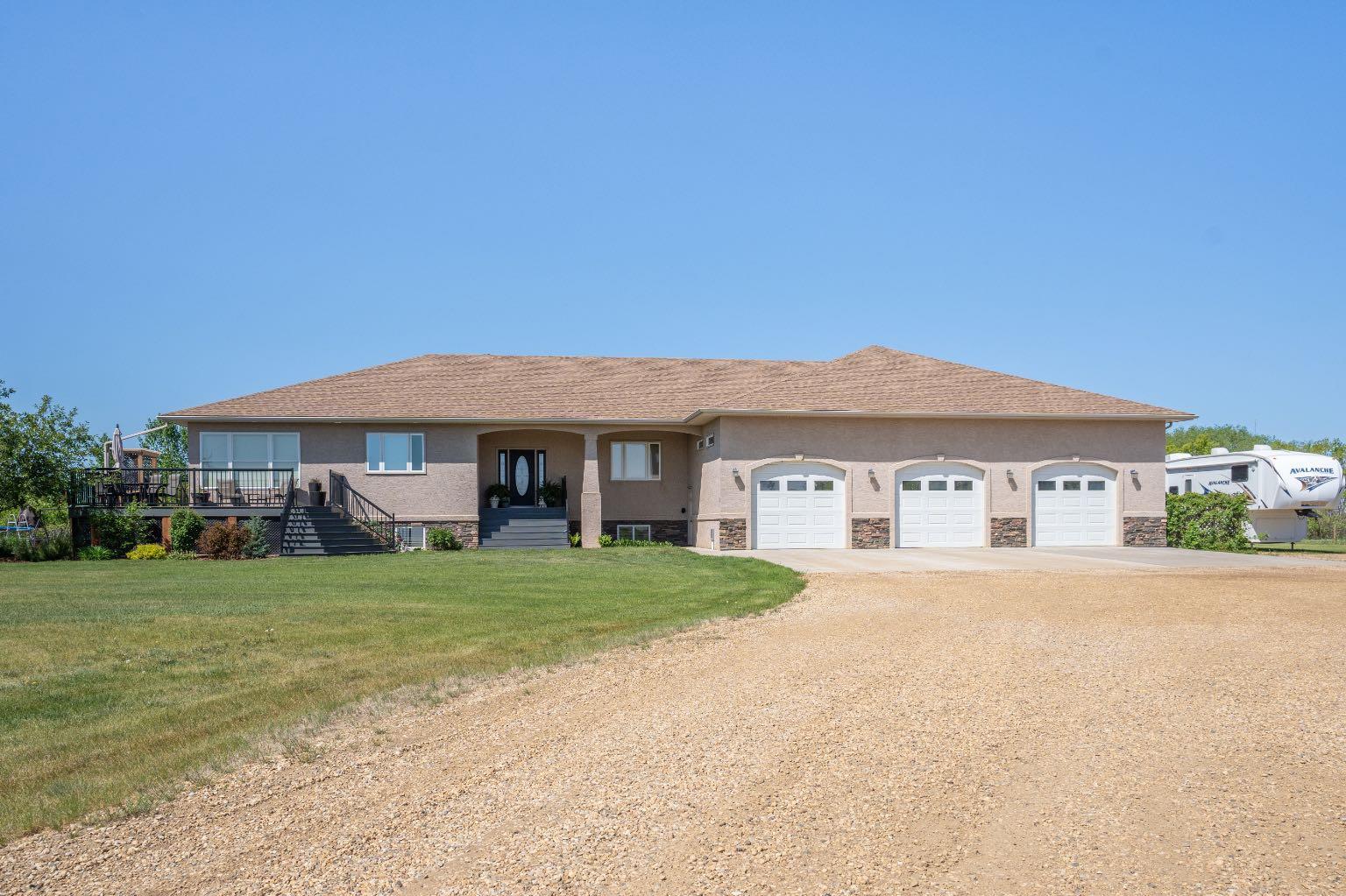 Property Photo: 47220 Rr200 AB T4V 2N1