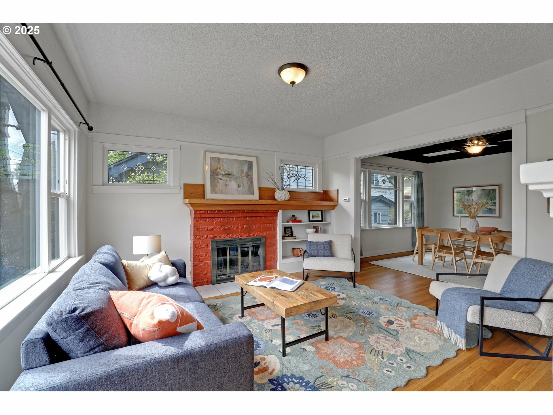 Property Photo: 5125 SE Madison St OR 97215