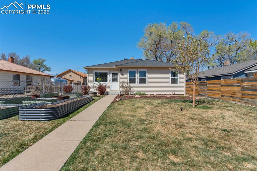 Property Photo: 942 E Cucharras Street CO 80903
