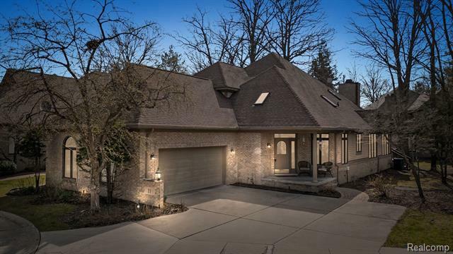 Property Photo: 11 Cumberlane MI 48126