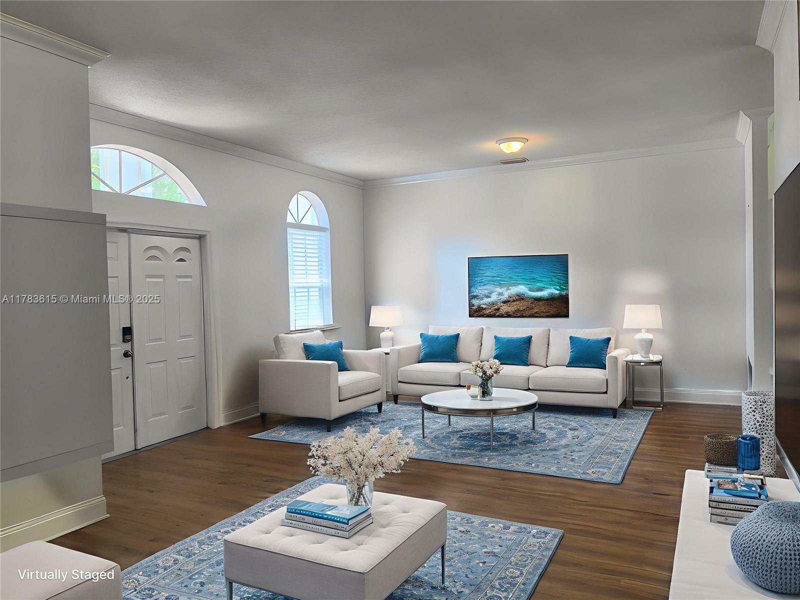 Property Photo: 440 SE 25th Dr FL 33033