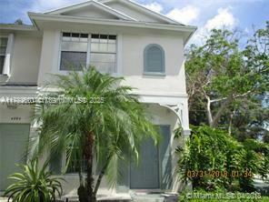 Property Photo: 4996 SW 31st Ter 4996 FL 33312