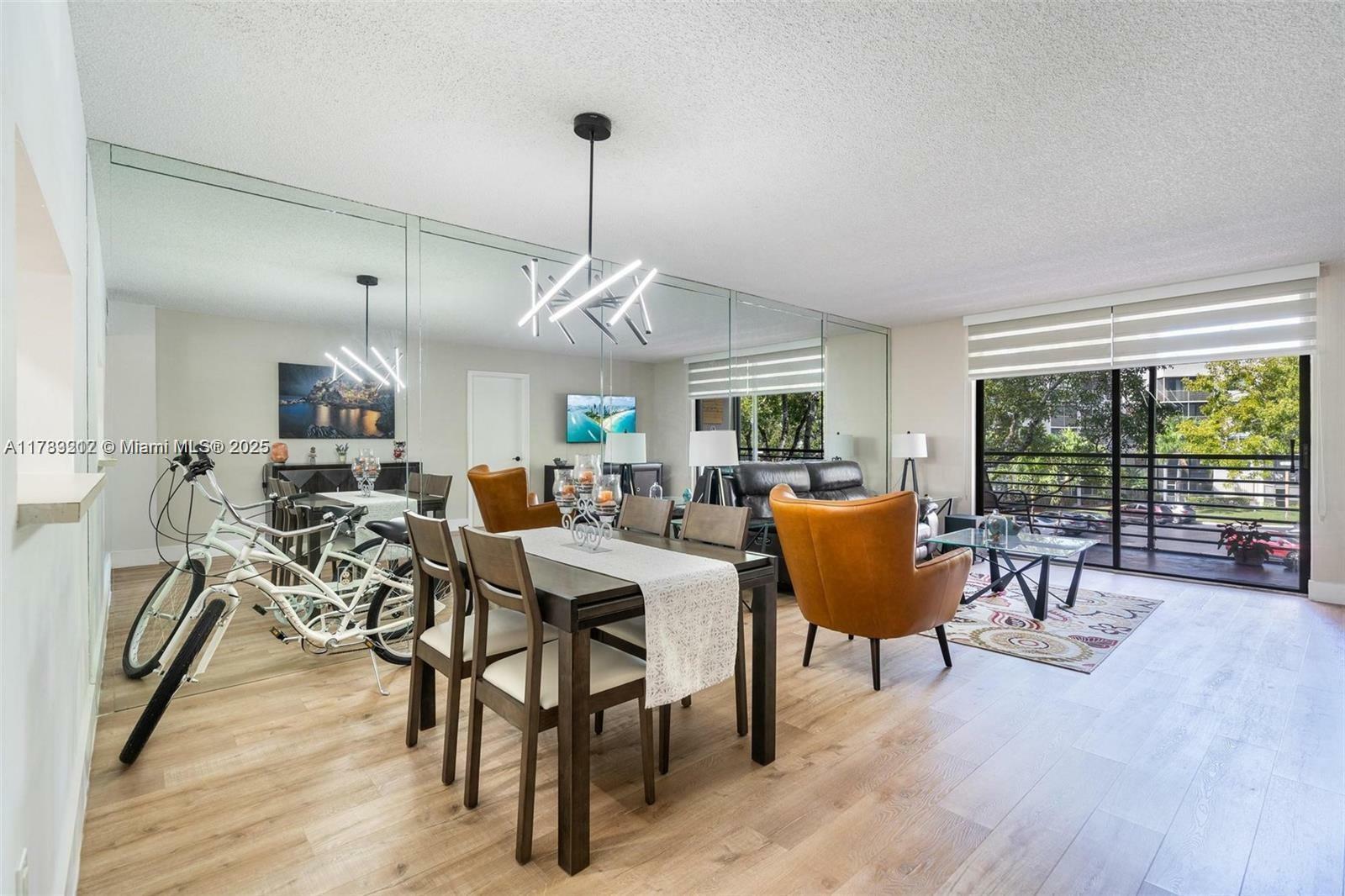 Property Photo: 1001 Colony Point Cir 312 FL 33026