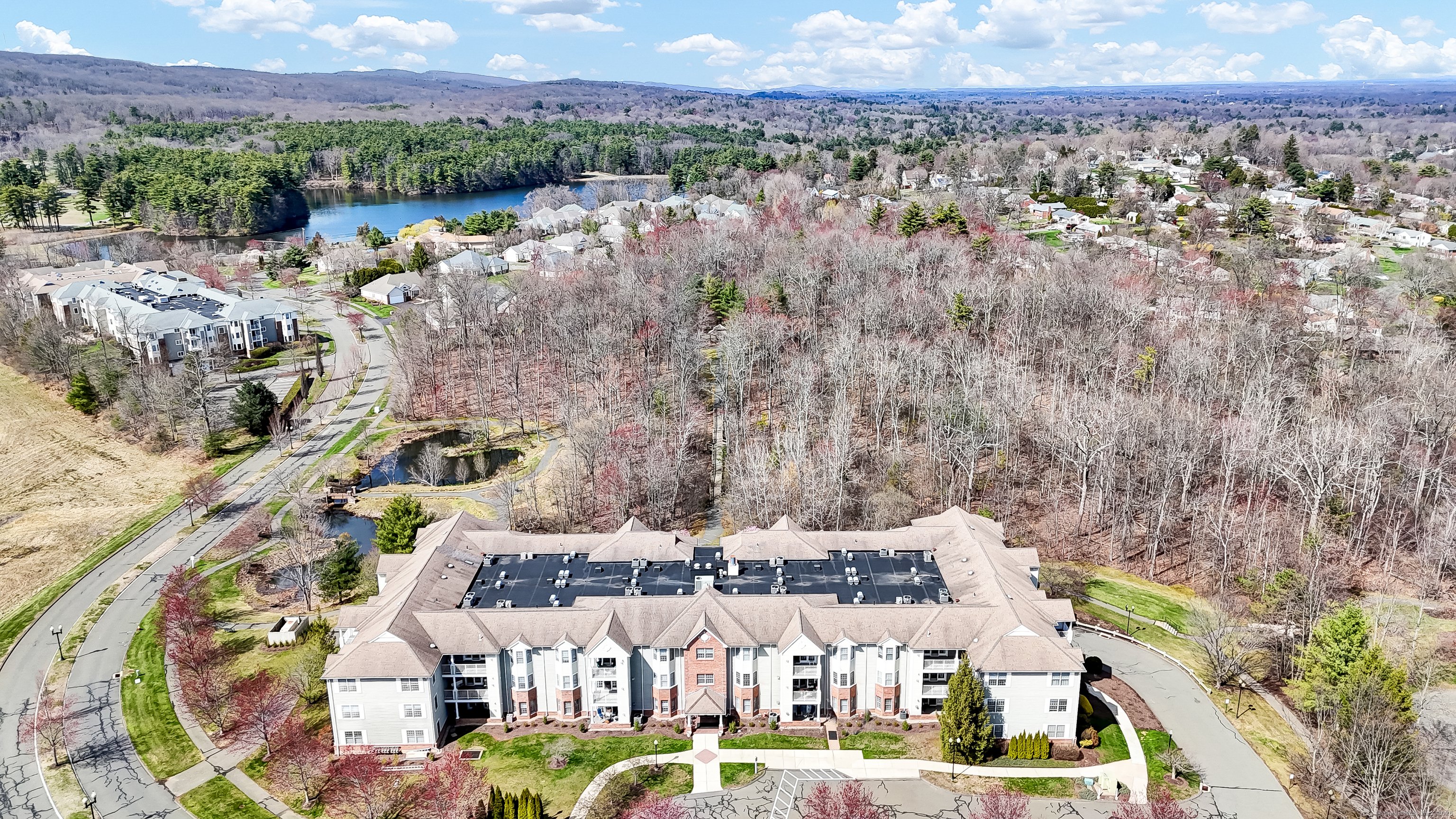 Property Photo: 60 Cassandra Boulevard Apt 112 CT 06107