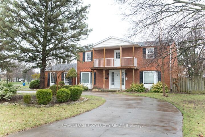Property Photo: 571 Sandra Crescent ON N8A 2C8
