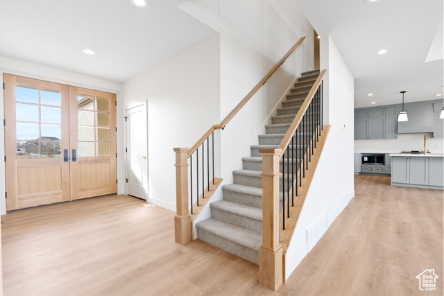 Property Photo: 221 N 1850 E 9 UT 84043