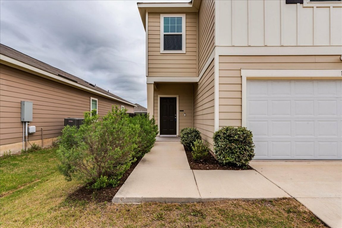 Property Photo: 196 Thistle Lane TX 78656