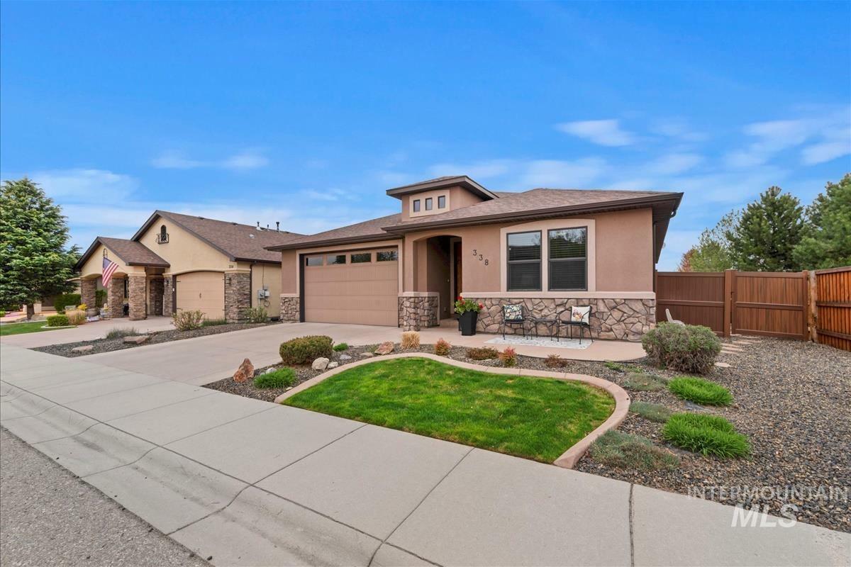 Property Photo: 338 E Rio Colinas Dr ID 83646