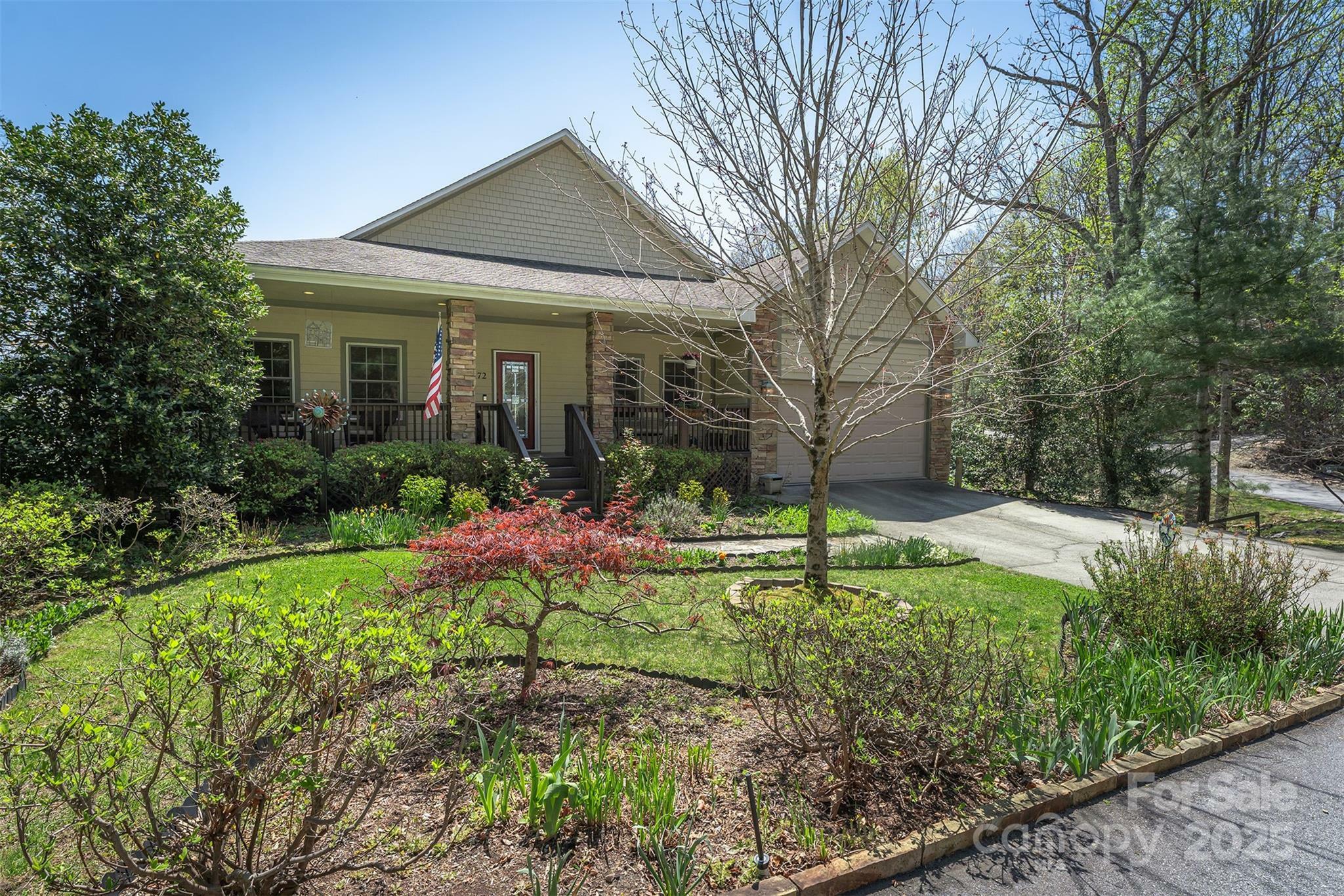 Property Photo:  172 Sunny Ridge Road  NC 28739 