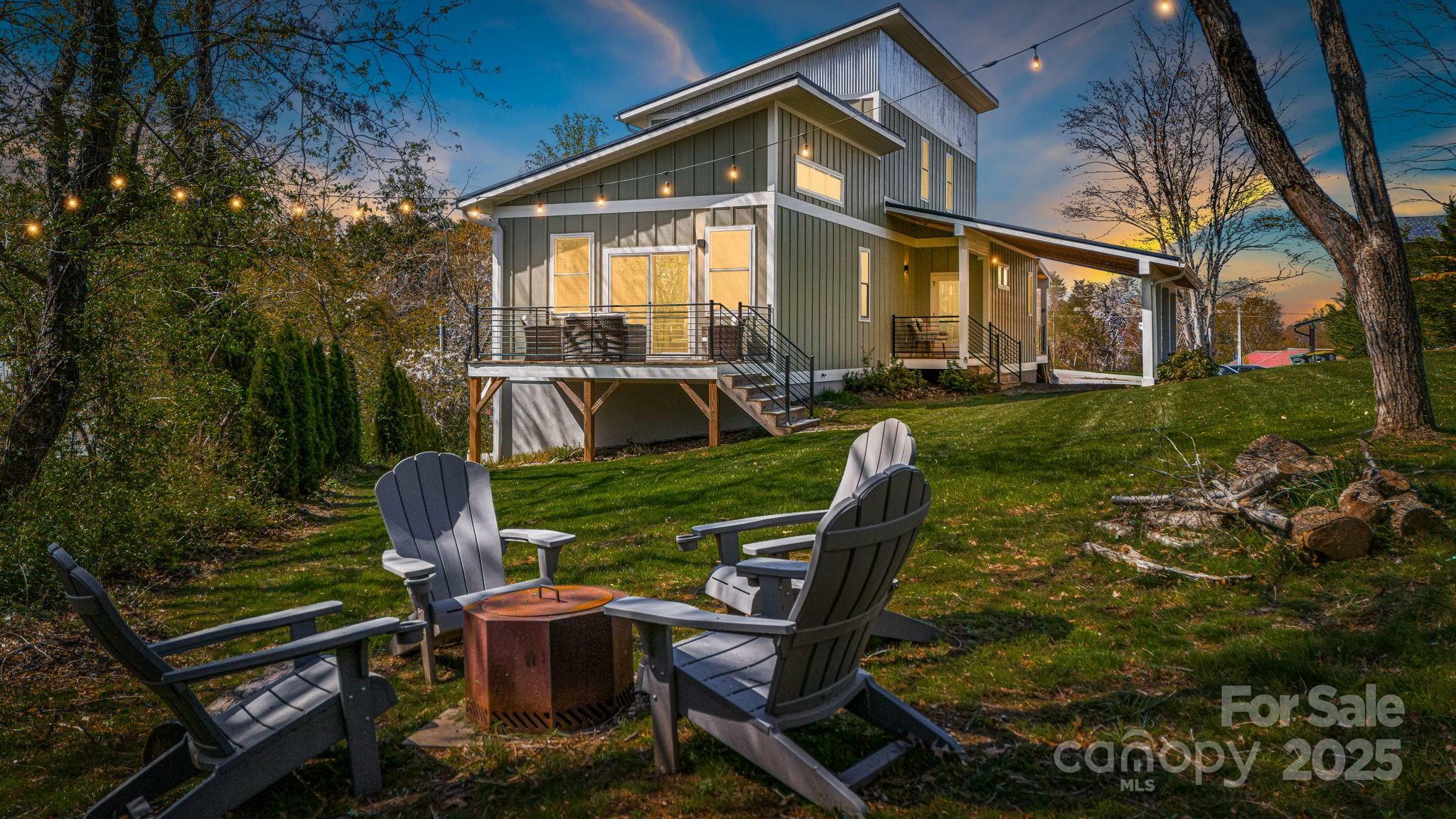 Property Photo: 207 Flathouse Drive NC 28804