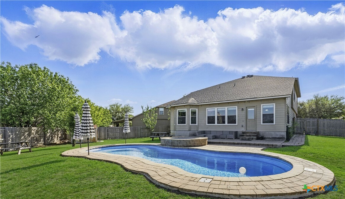 Property Photo: 2441 Ibis Avenue TX 78130