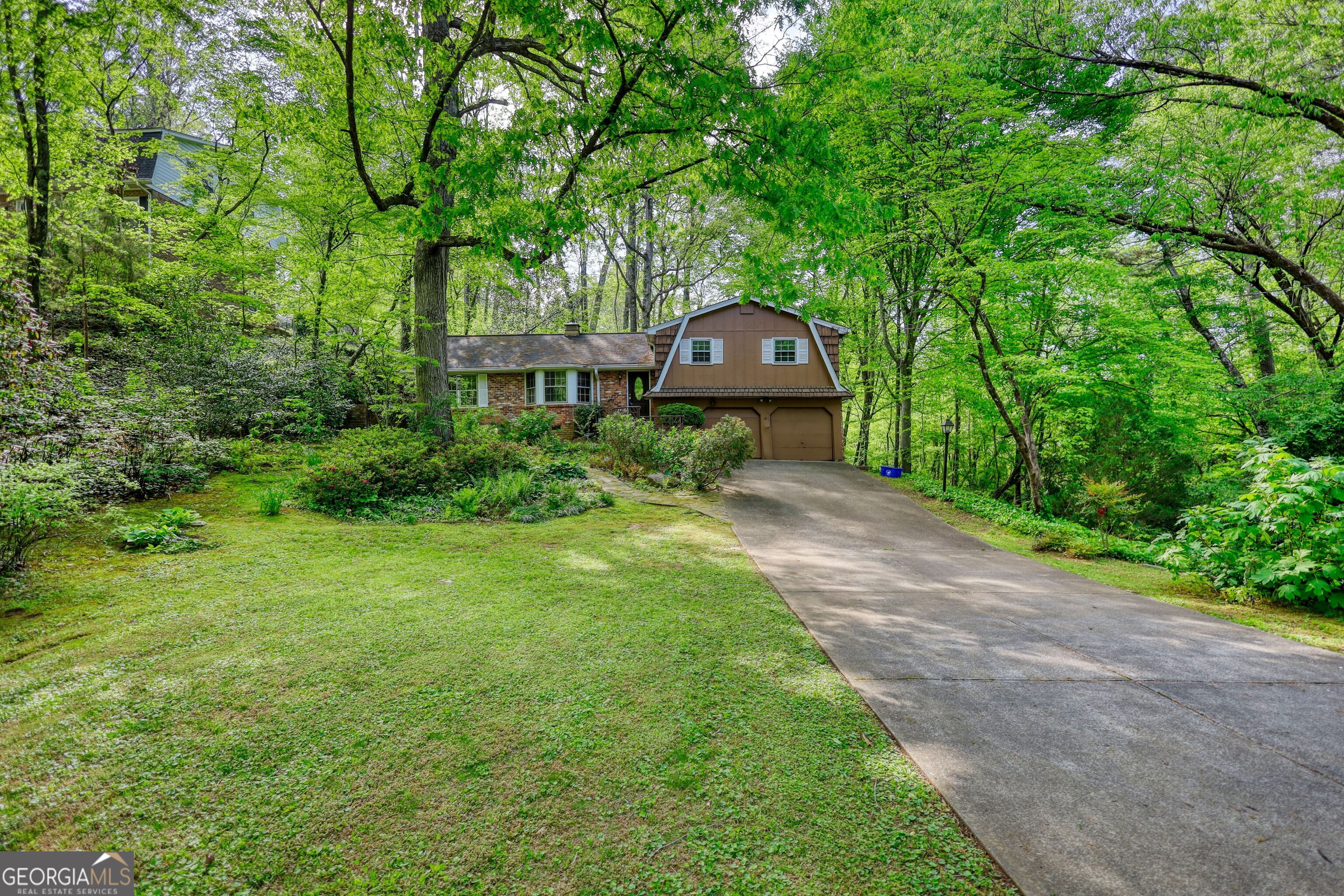 Property Photo:  2520 Overlook Way NE  GA 30345 